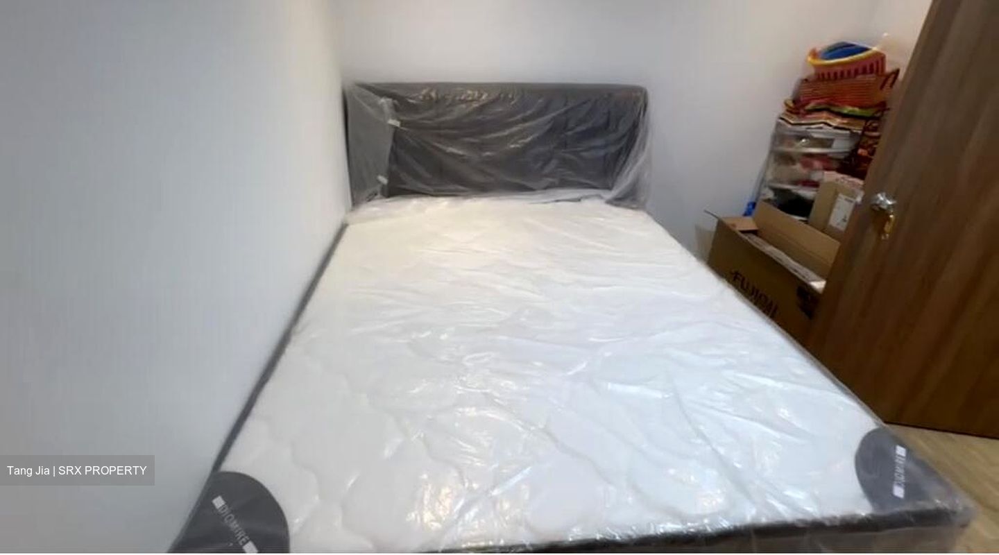 Lakepoint Condominium (D22), Condominium #517973661